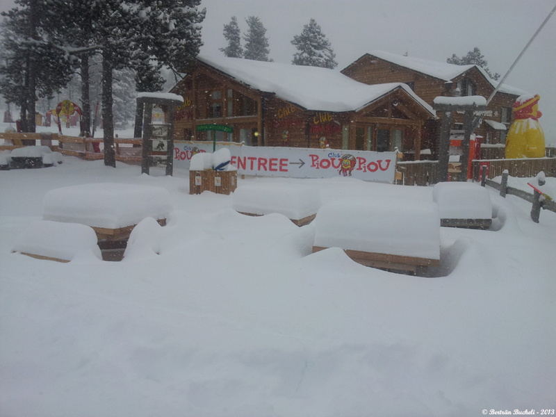  L'épaisseur de neige à la station de ski. Photo 15.01.13