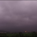 21h58 - Ambiance orageuse dans les nuages bas