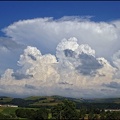 17h33 - Cumulonimbus. Orage sévissant sur Barcus (64),