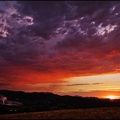 21h49 - Magnifique coucher de Soleil au Pays-basque alors qu'un orage se prépare ! 