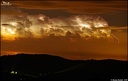 22h04 - Photo: Éclair Extranuageux observé depuis le Pays-basque, d'une distance de 100 km à vol d'oiseau.