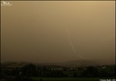 21h35 - Impact de Foudre en direction de Pagolle (64) sous un ciel qui semble sableux